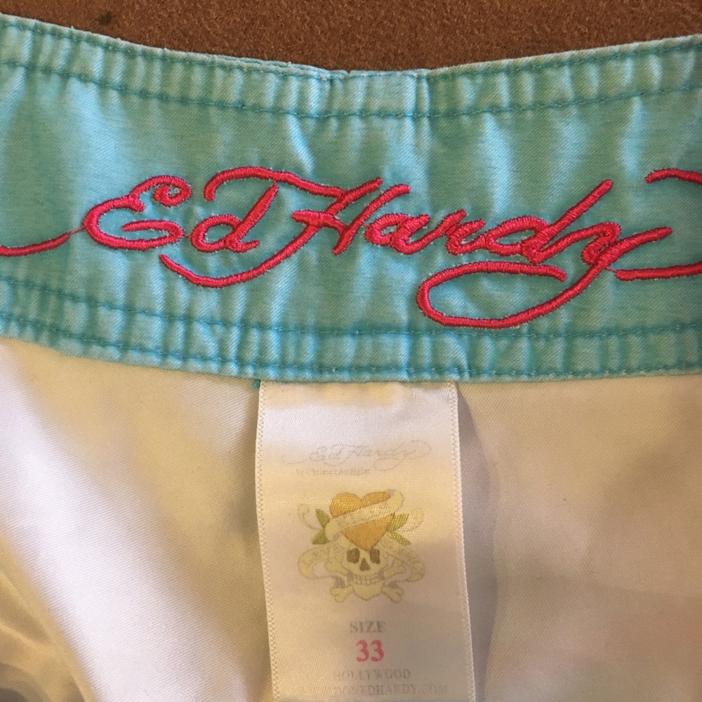 Ed hardy men’s size 33 surf shorts